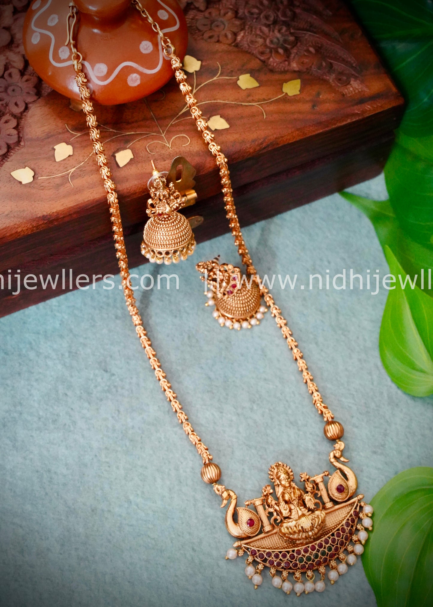 Lakshmi kemp haram with white beads