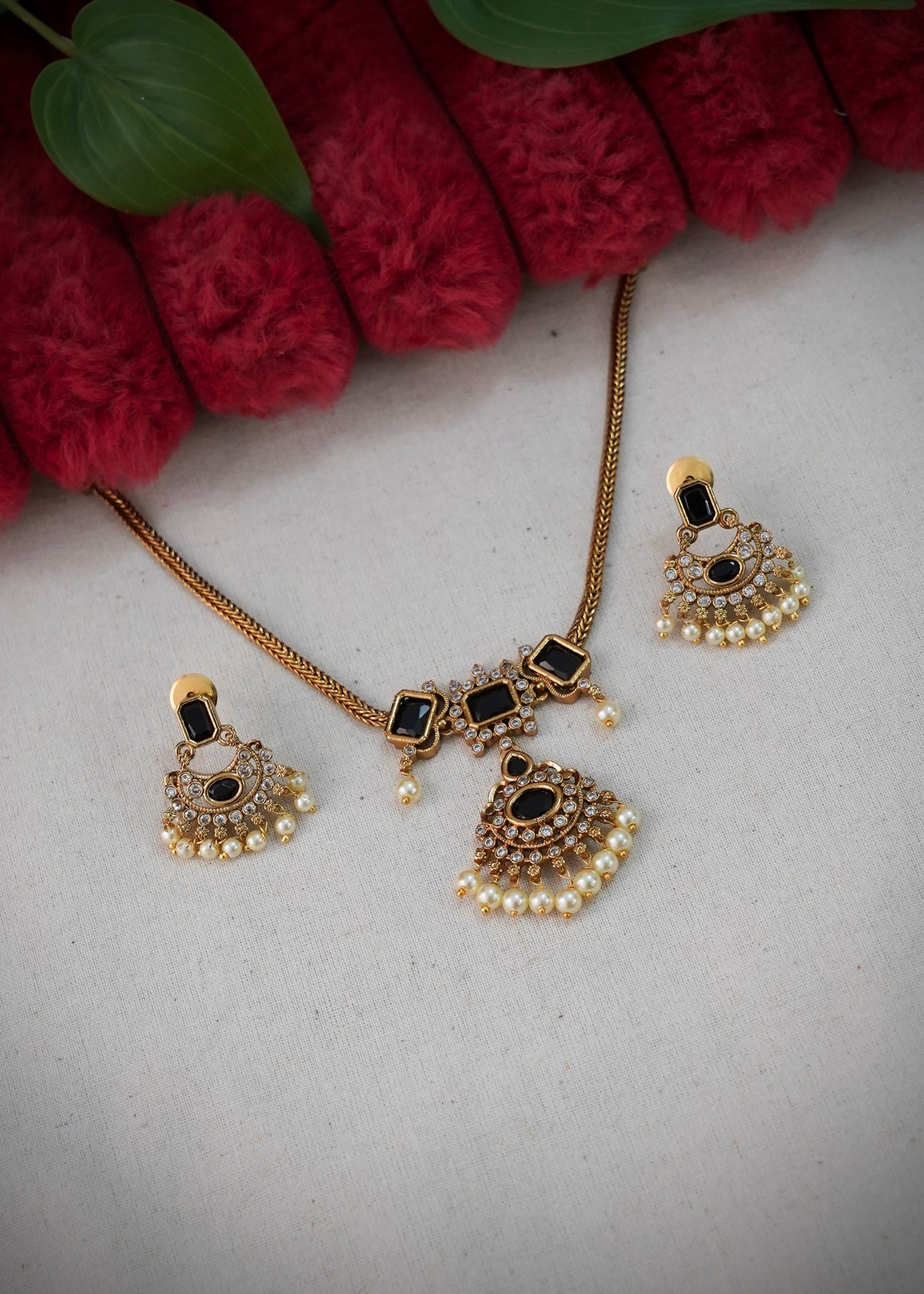 Premium choker with white beads