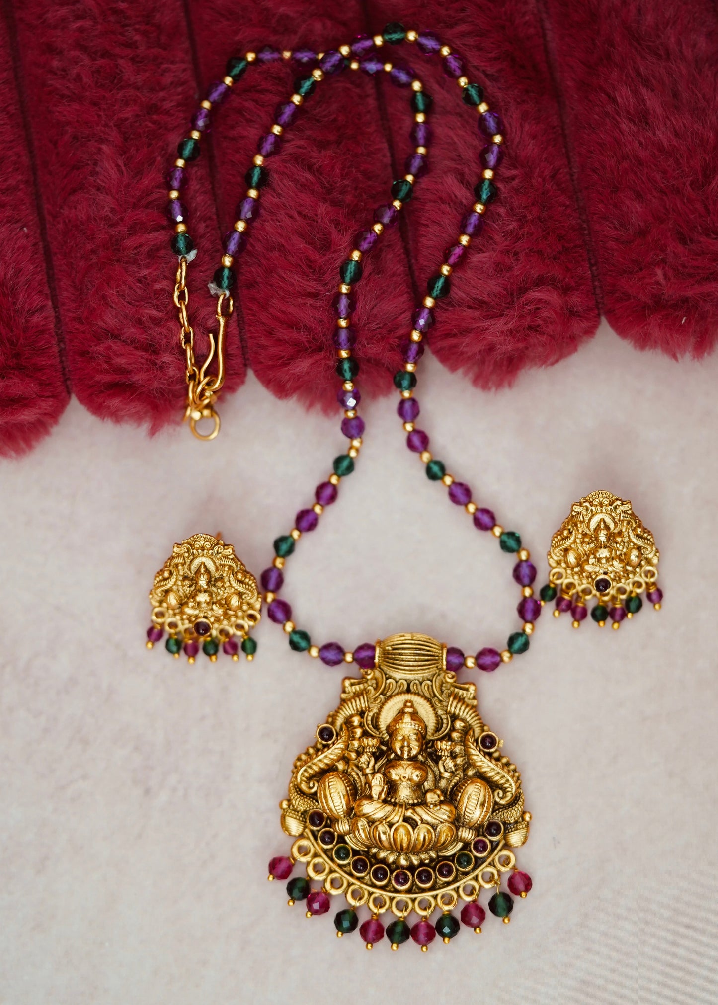 Multicoloured Crystal beads neck chain