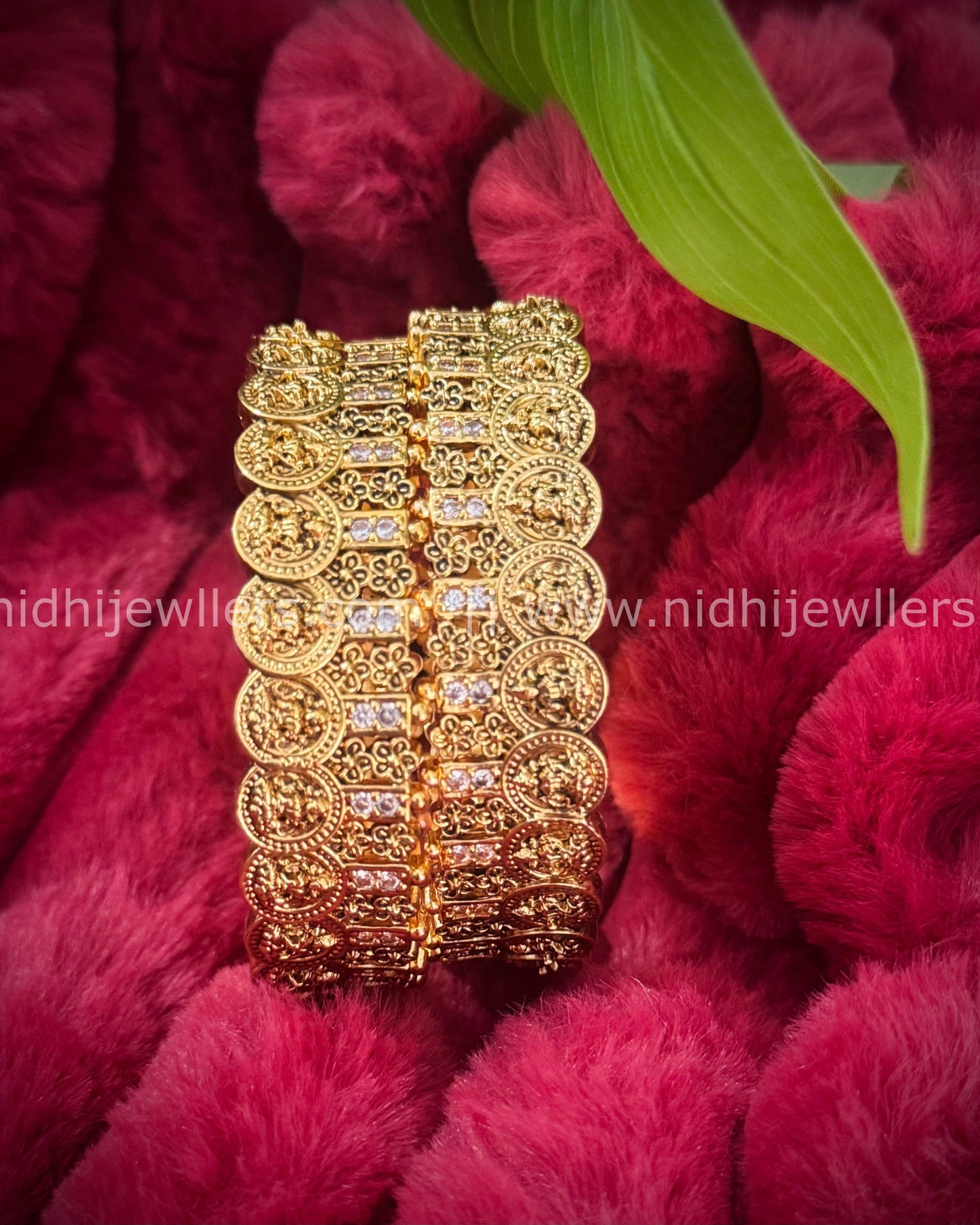 Premium kashu Bangles with white stones