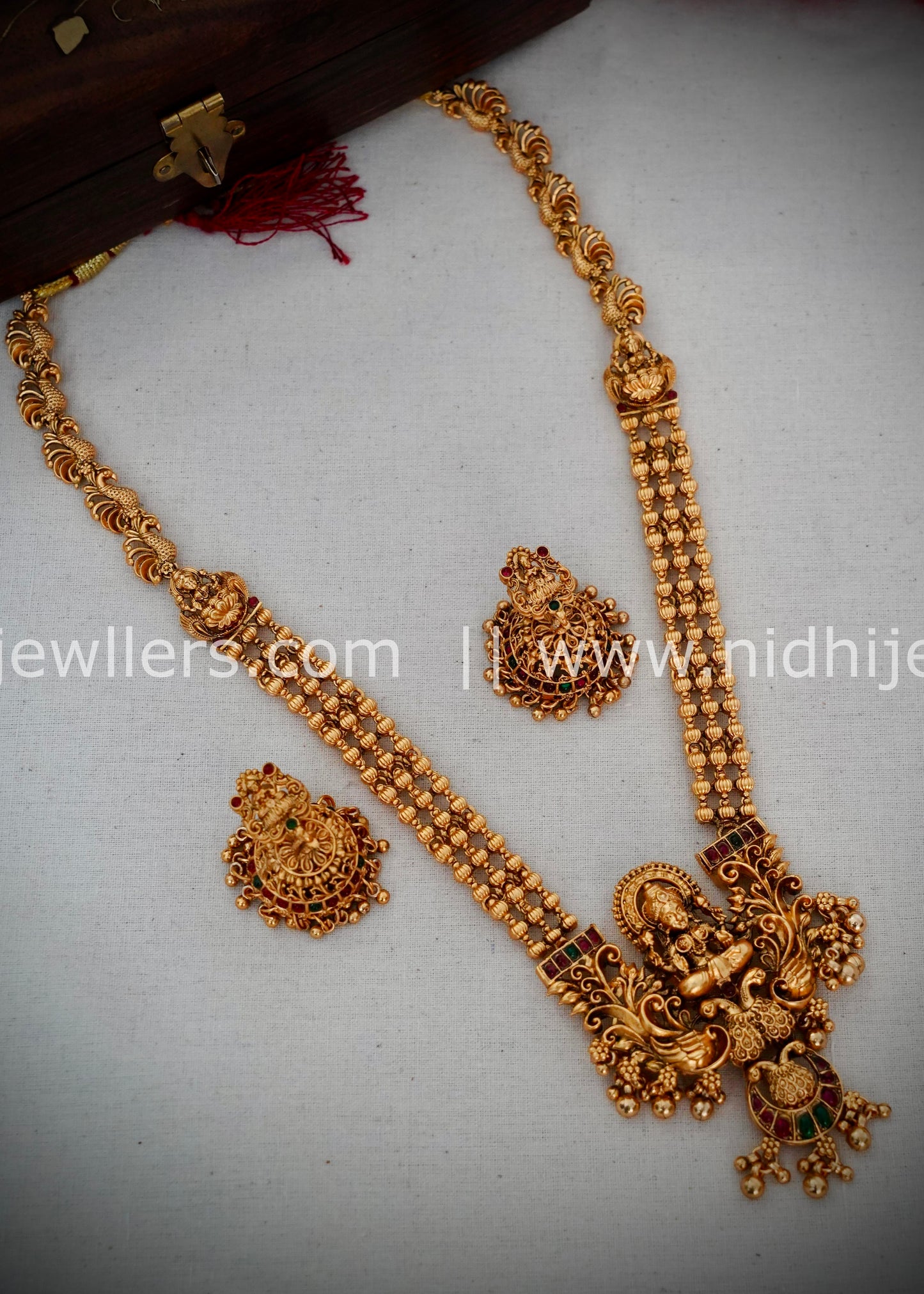 Premium swaraswathi haram