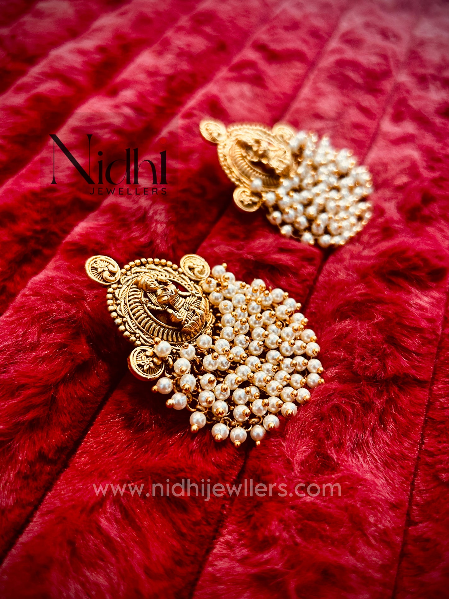 Lakshmi Cluster Pearl Earring