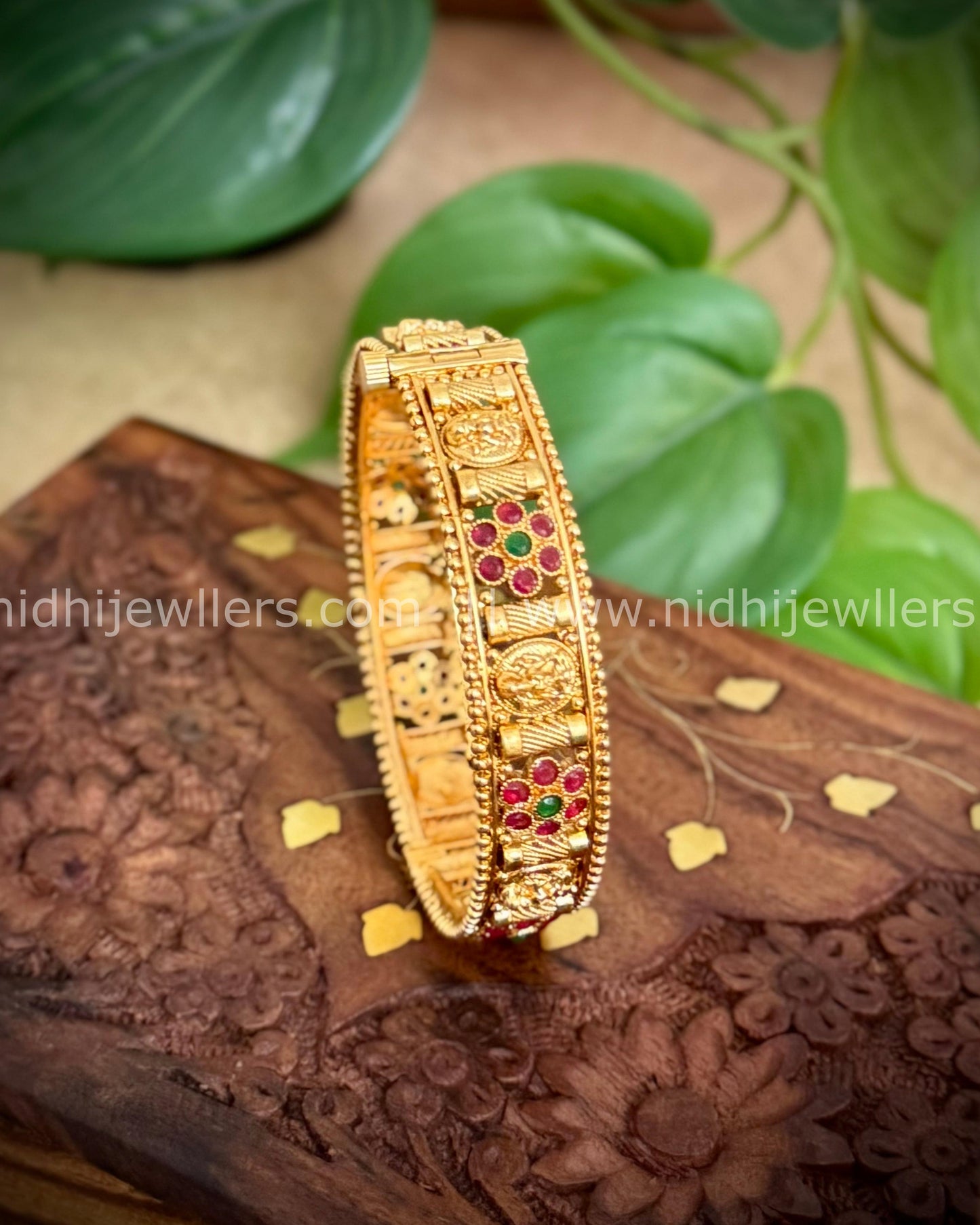 Premium Bridal Bangles