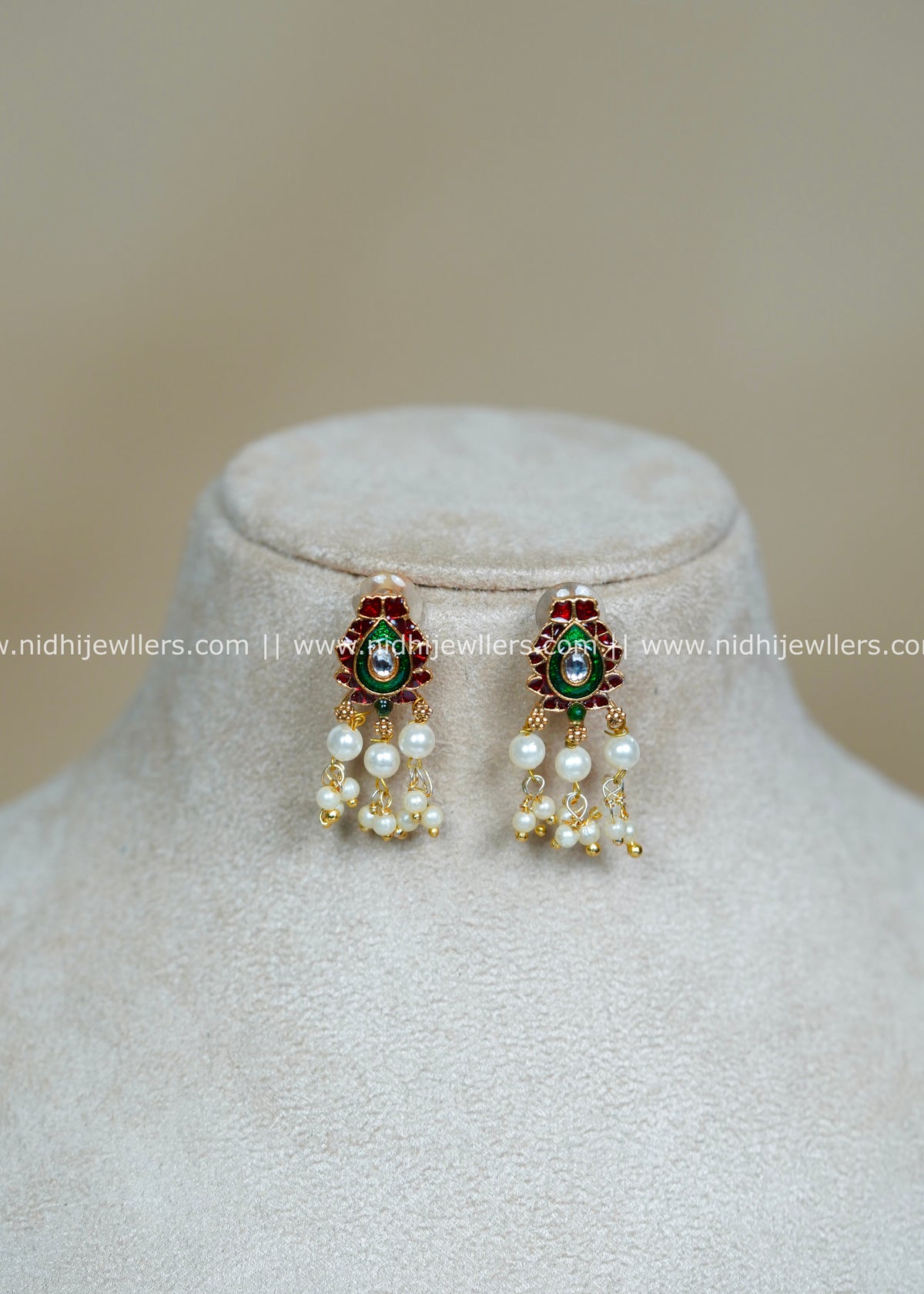 Antique Maroon Kemp and Green Stone Choker Set with Pearl Clusters-Tanvi Kemp Guttapusalu