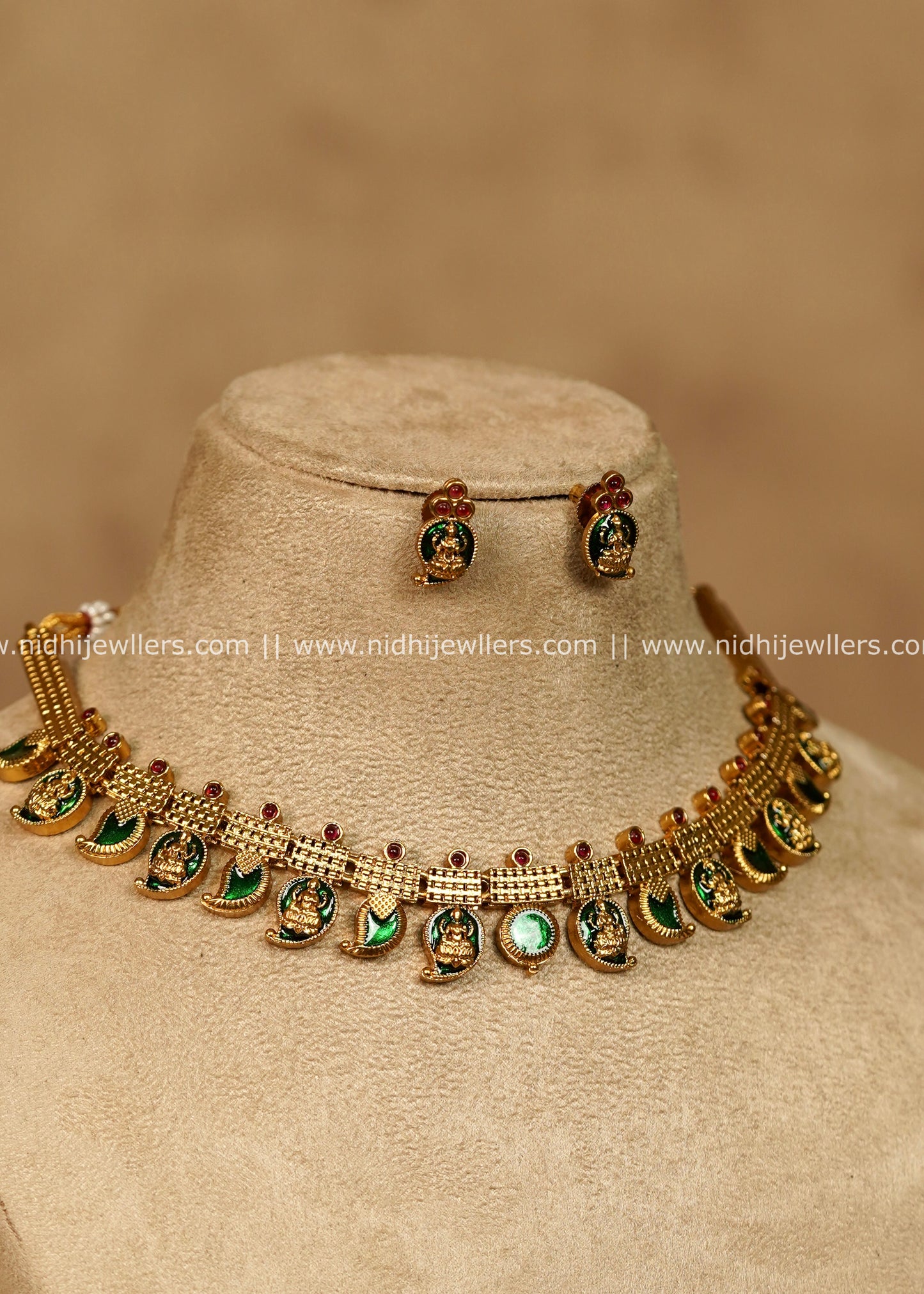 Hema Antique Gold Emerald Green Mango Palakka Lakshmi Choker Necklace Set