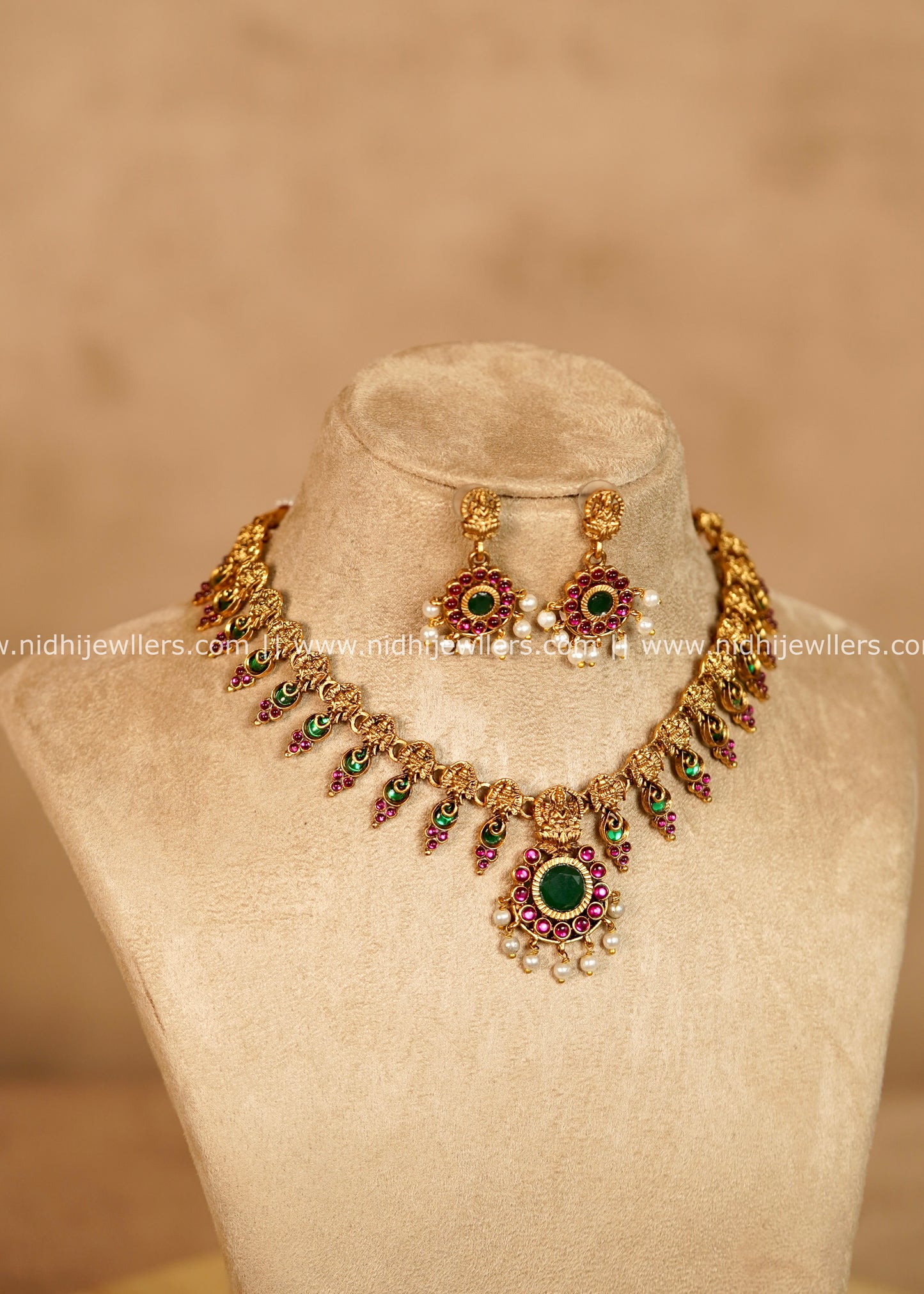 Palakka Lakshmi Nakshi Temple Short Necklace Set - Aditi