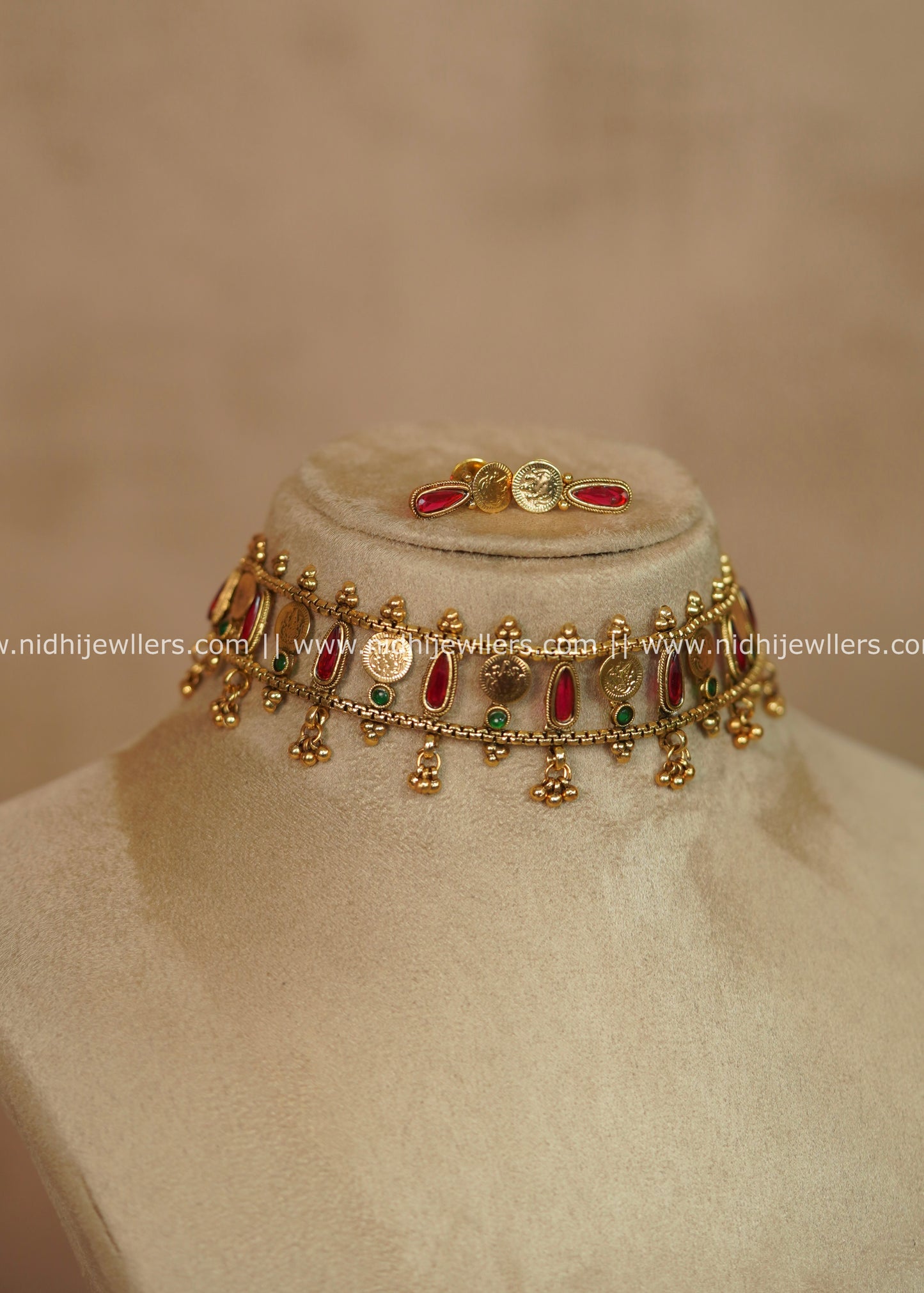 Pooja Antique Gold Ruby Teardrop Kasu Choker Necklace Set