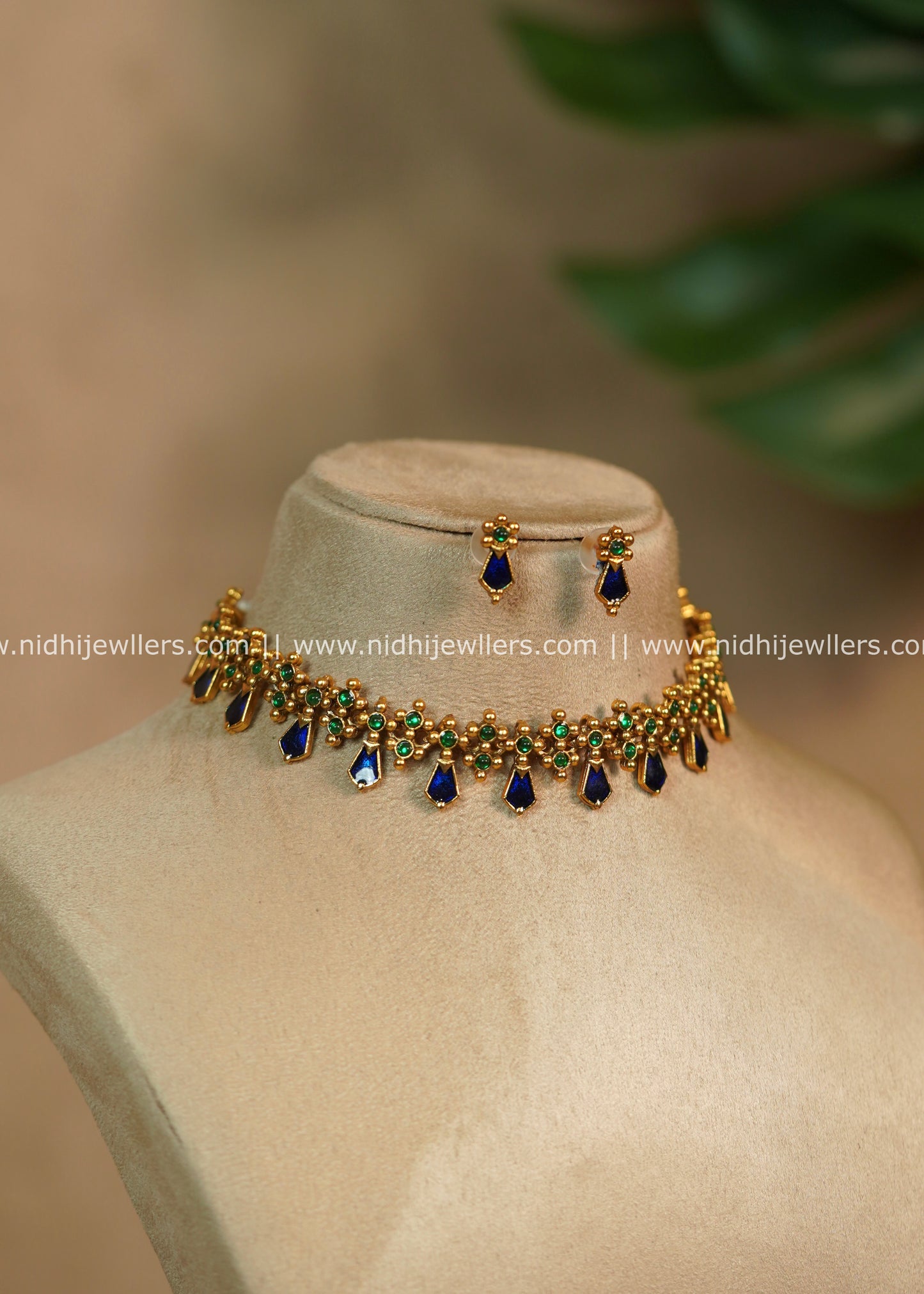 Annie Royal Blue Antique Kemp & Emerald Drop Choker Set with Matching Earrings