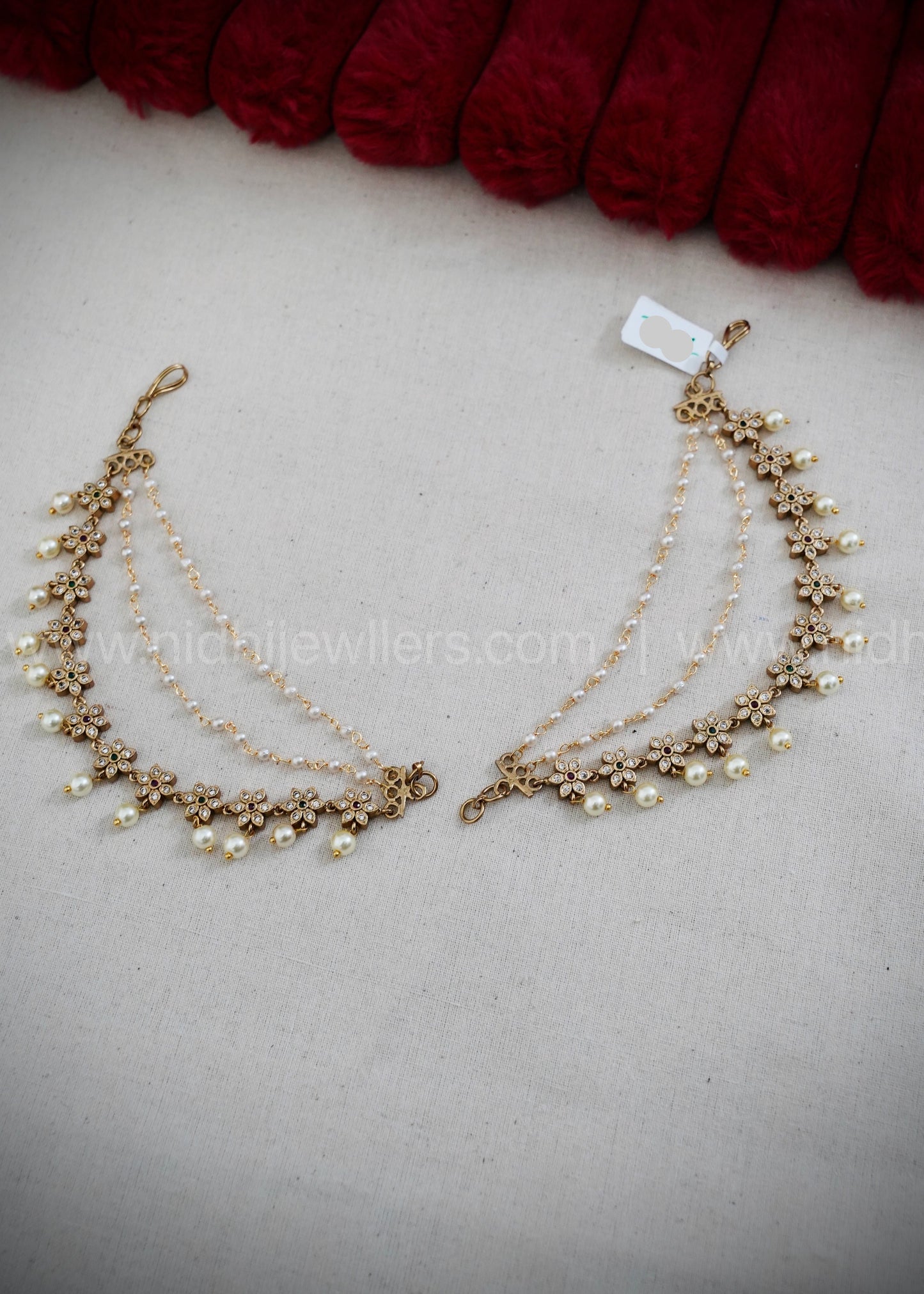 Premium mattil 3 layered with white pearls