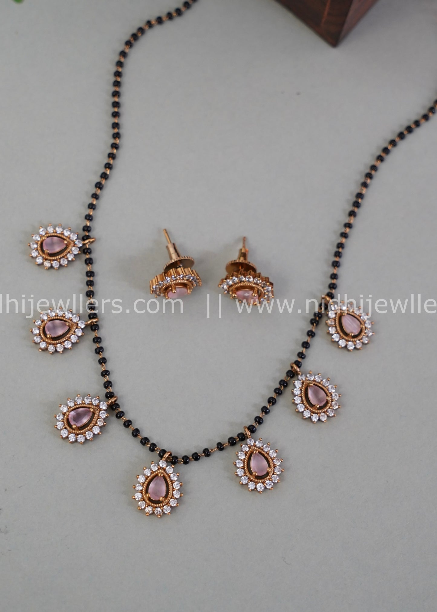 Black beads neck piece