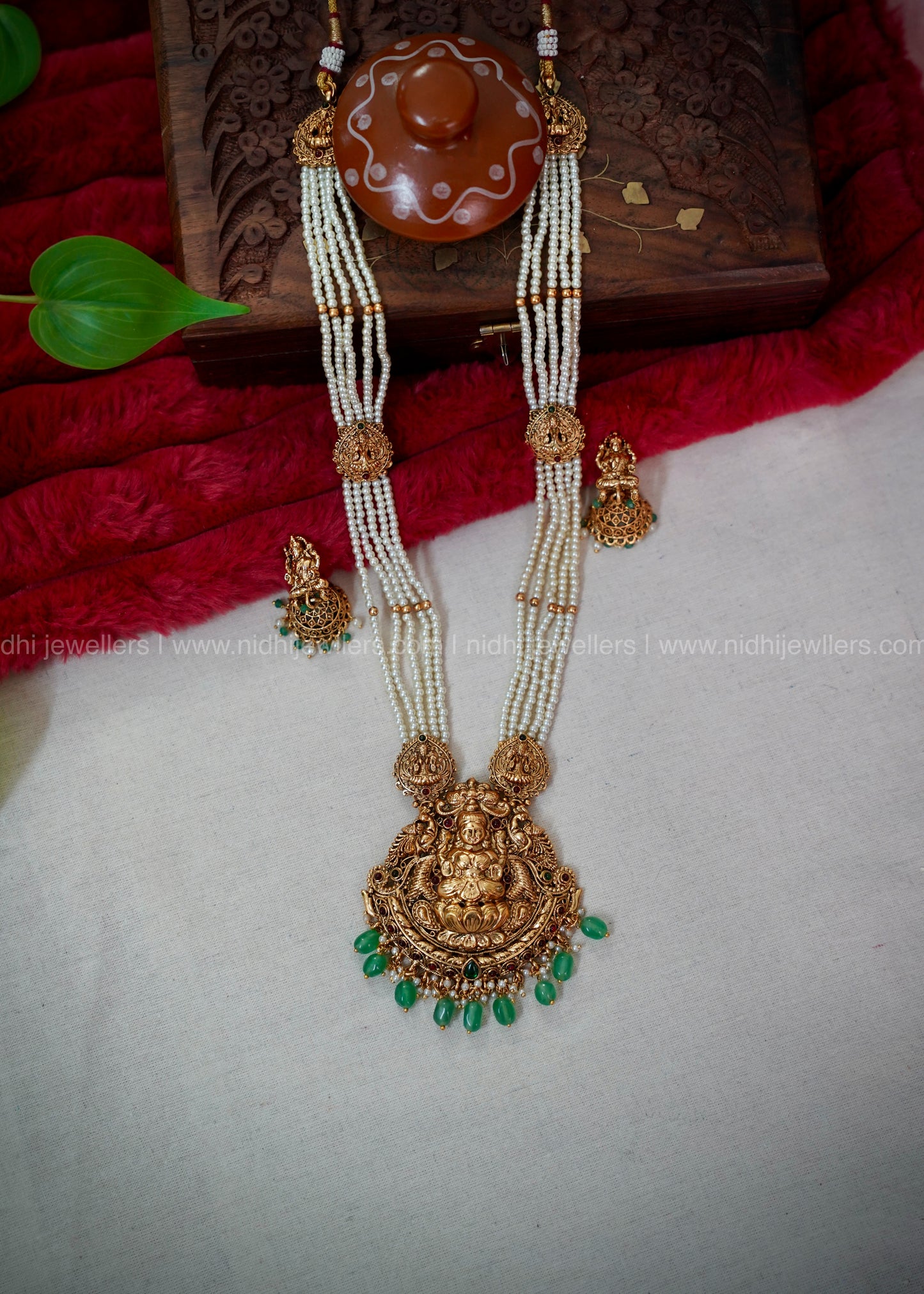 Lakshmi kemp haram with four layer beads.
