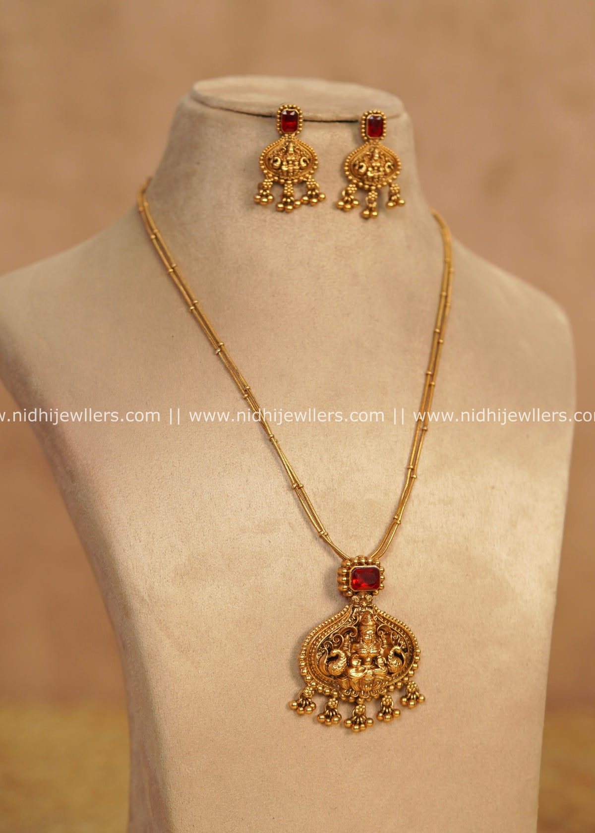 Grand Antique Temple Goddess Lakshmi Pendant Short Haram Set – Diya
