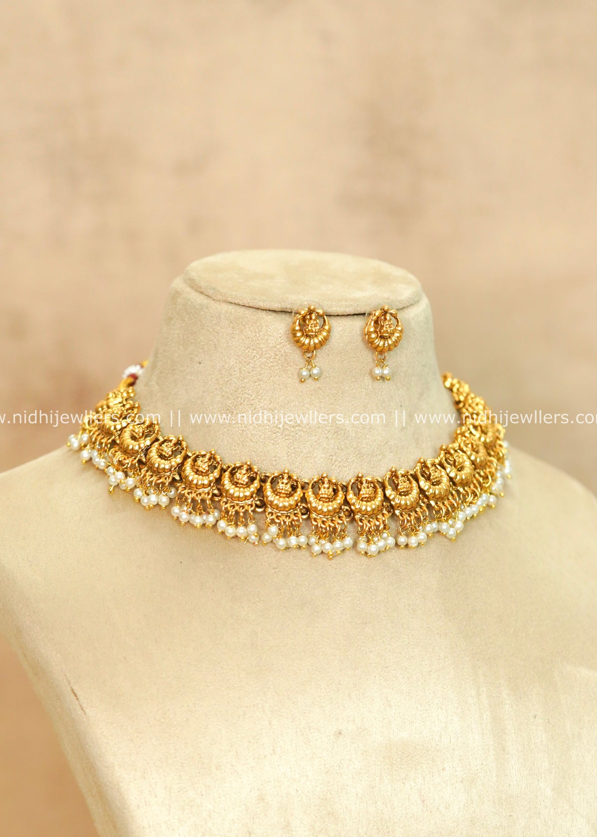 Intricate Antique Temple Goddess Lakshmi Pearl Cluster Choker Set – Vasanthi