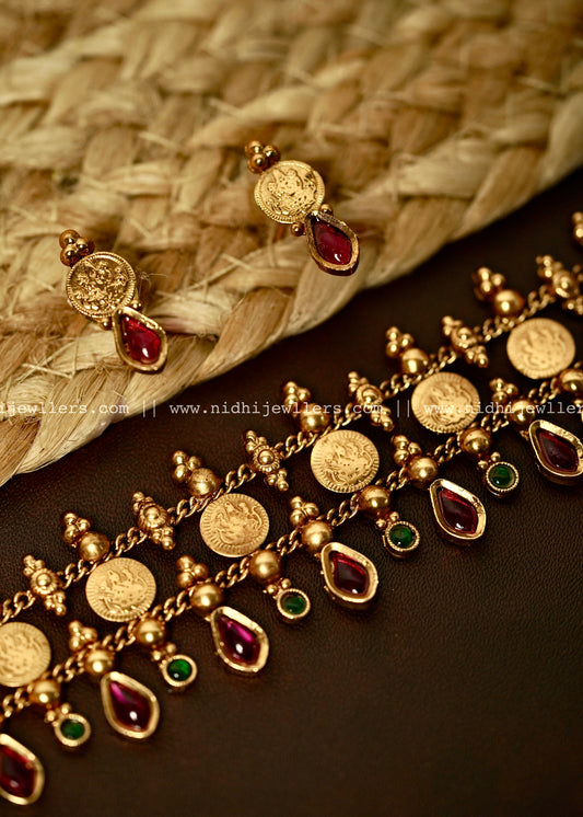 Traditional coin kemp choker