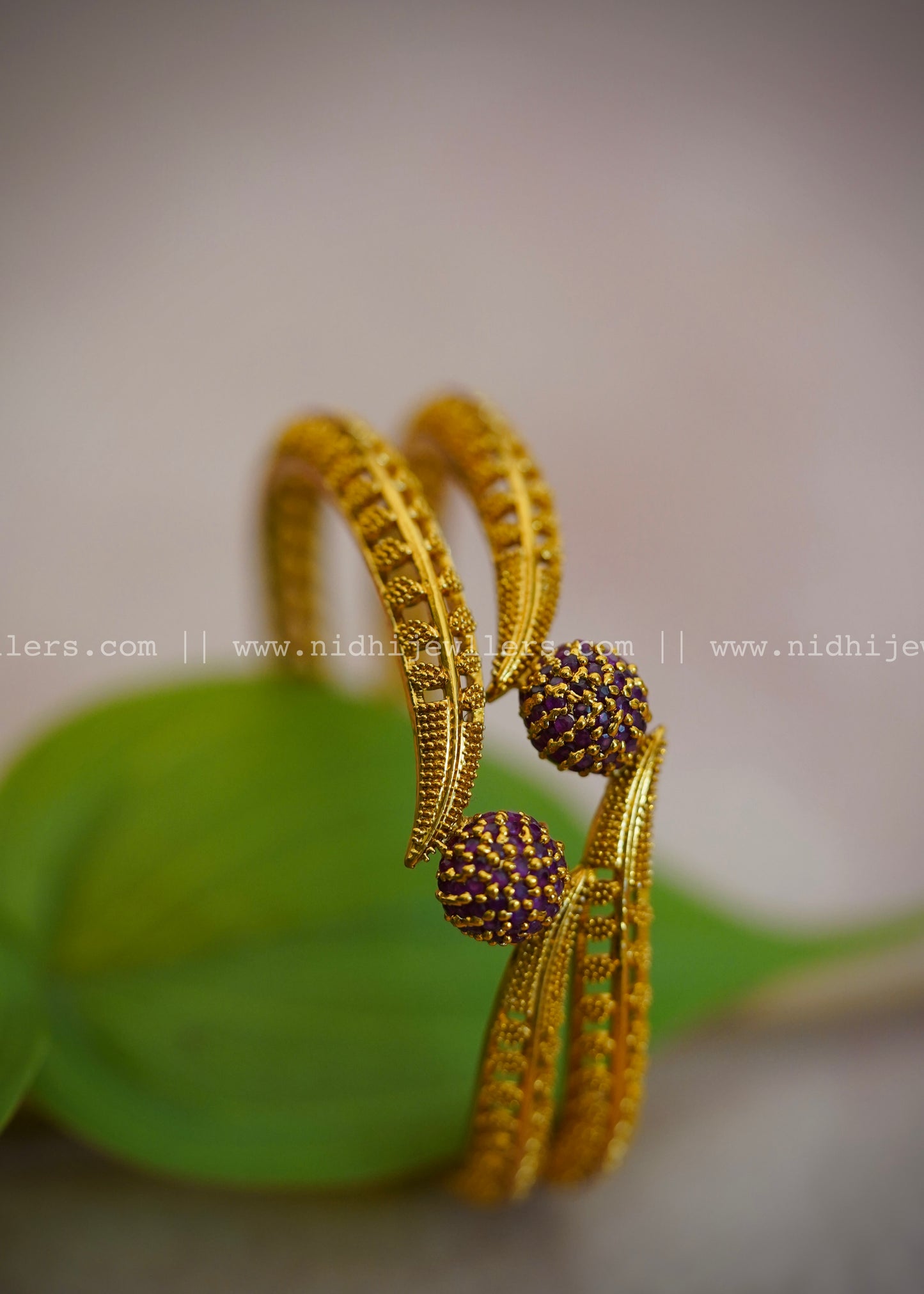 Pink round stone bangle
