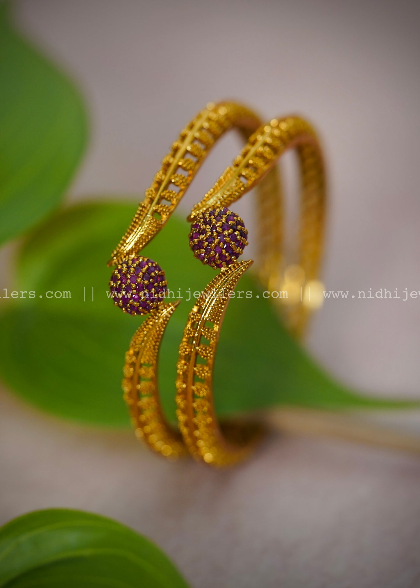 Pink round stone bangle