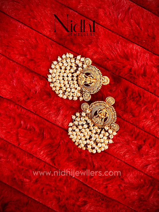 Lakshmi Cluster Pearl Earring