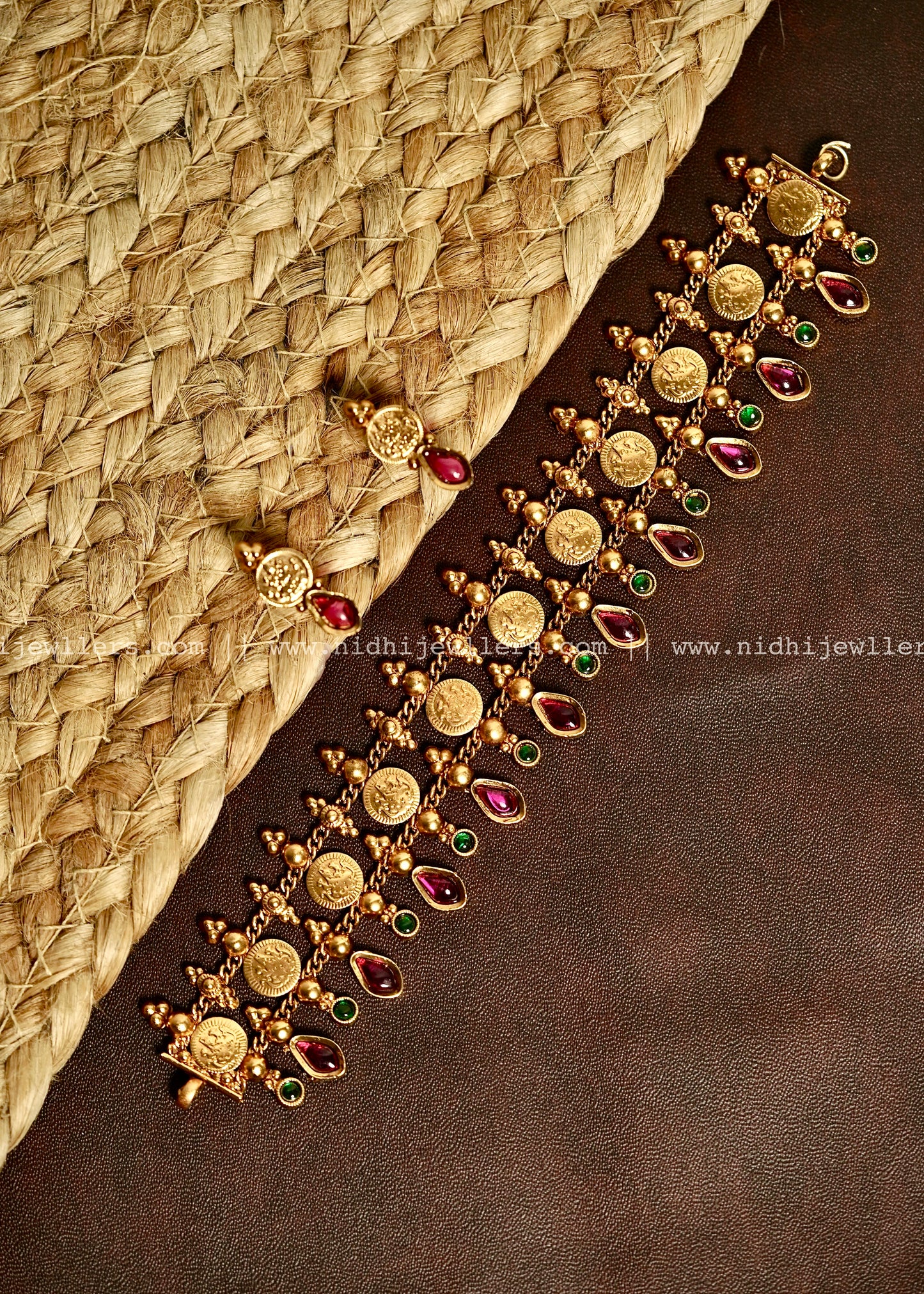 Traditional coin kemp choker