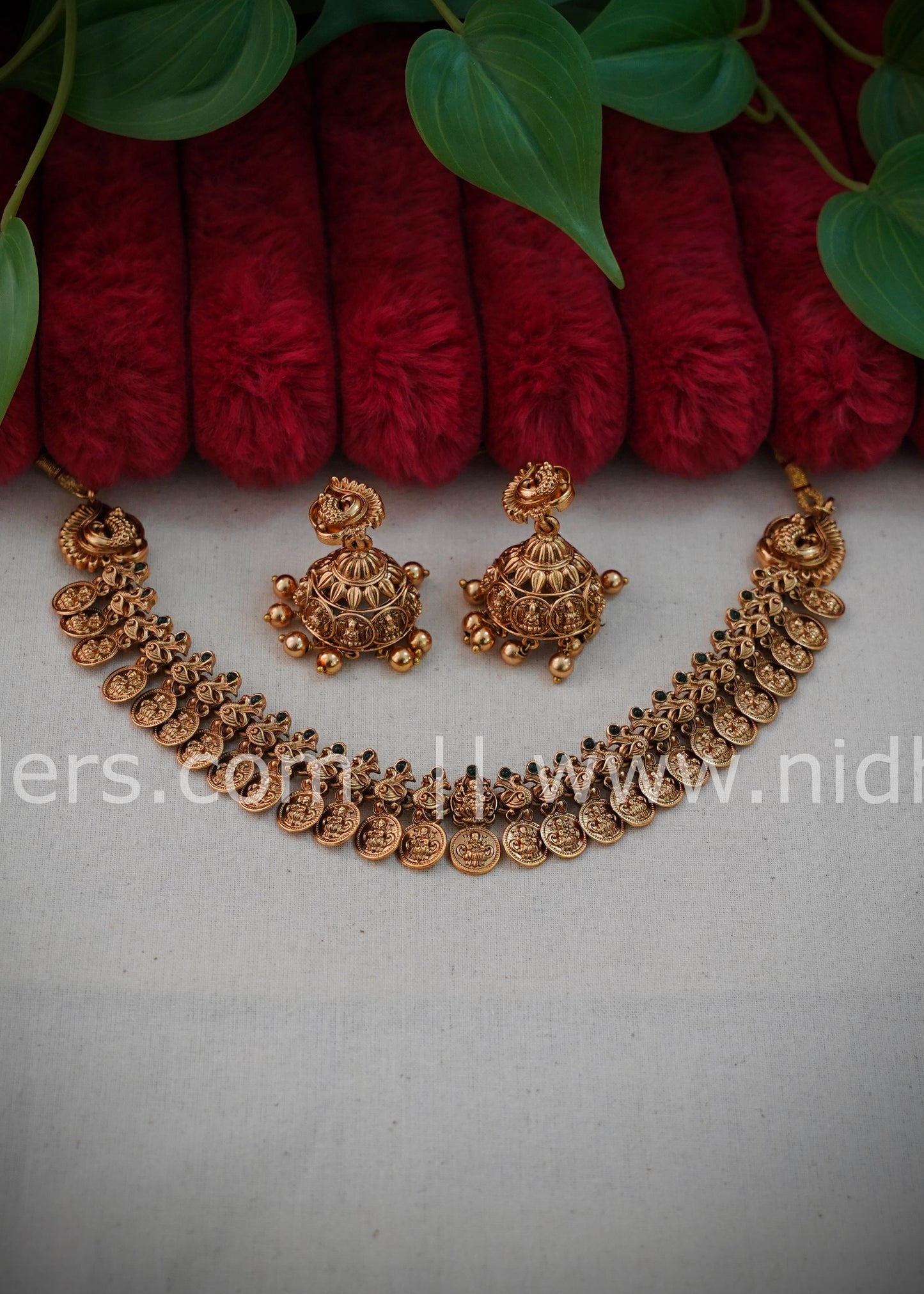 Traditional Lakshmi kashu necklace