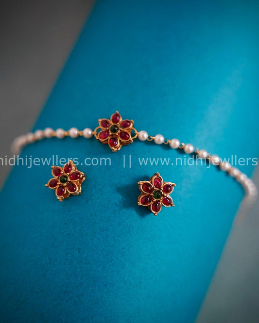 Single line white beads choker