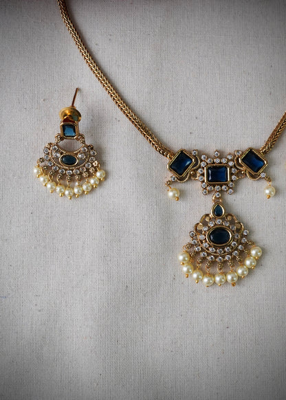Premium choker with white beads