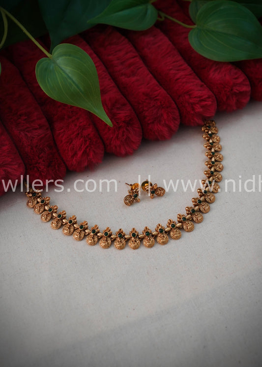 Traditional Lakshmi kashu necklace