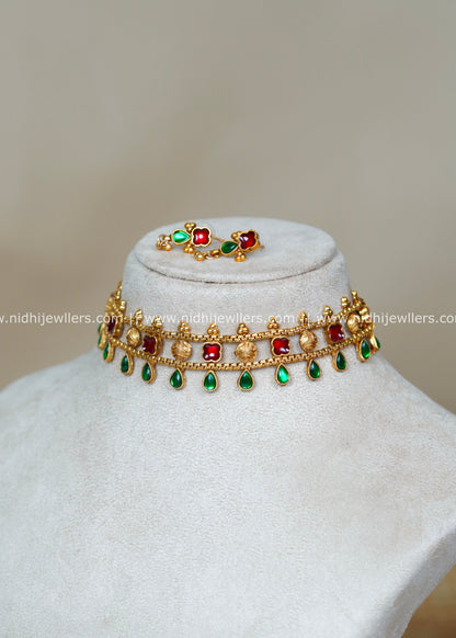 Antique Kasu and Palakka Leaf Fusion Choker Set with Matching Studs-Avani