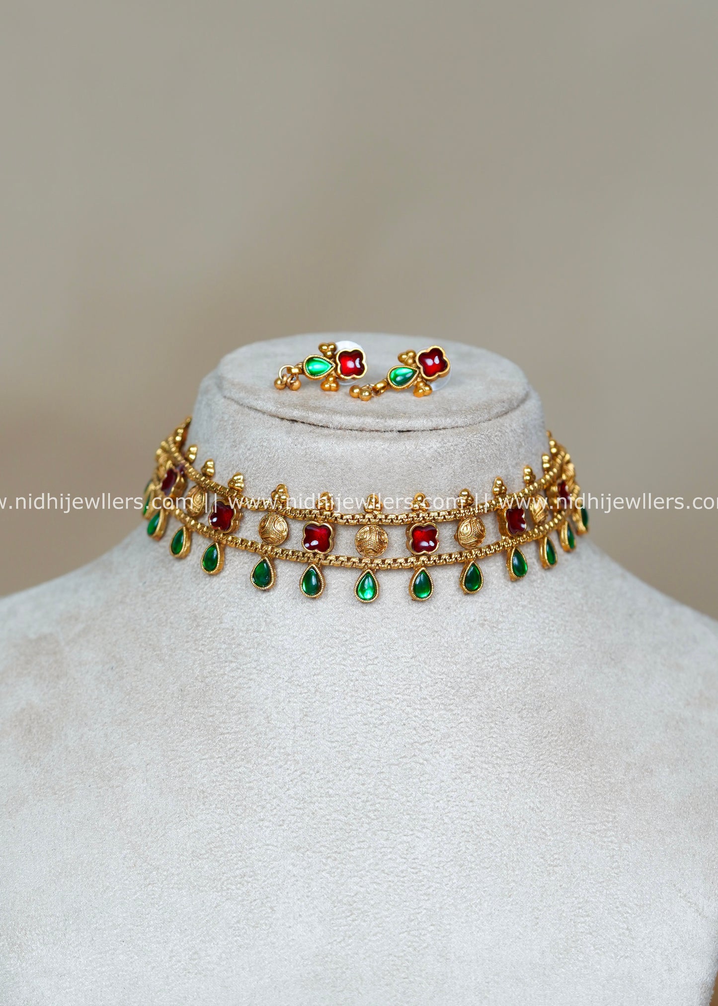 Antique Kasu and Palakka Leaf Fusion Choker Set with Matching Studs-Avani