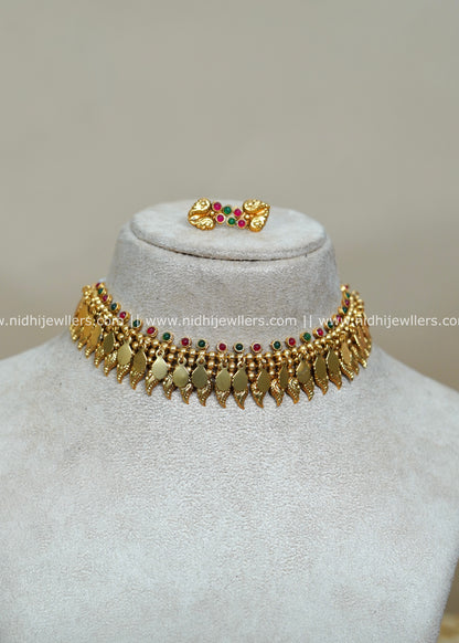 Antique Matte Elakkathali Necklace Set with Kemp Accents- Sunanda