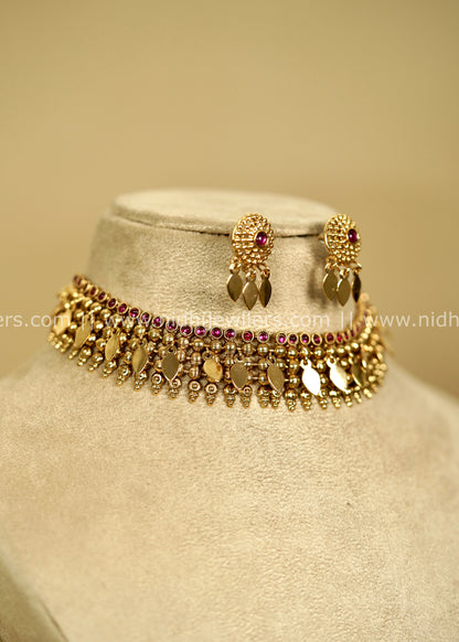 Antique Polished Elakkathali Shimmering Leaf Fringe Choker - Vritika
