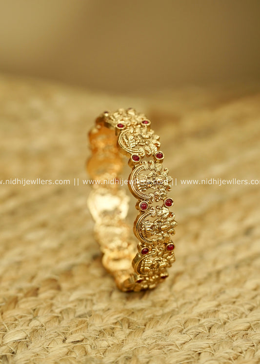 Antique Gold-Finish Affordable Lakshmi Scalloped Bangle - Siya