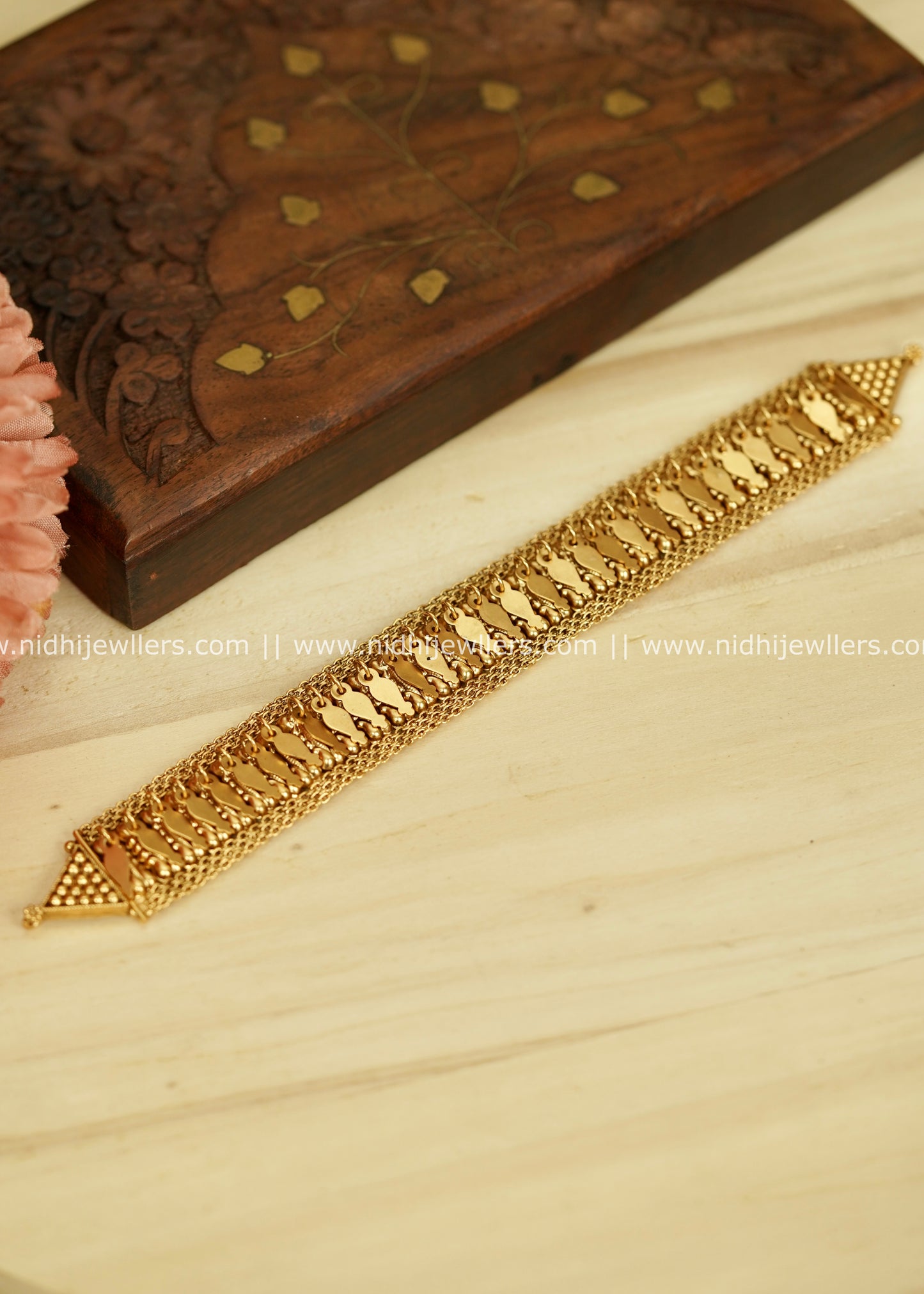 Matte Gold-Finish Traditional Kerala Elakkathali Shimmer Choker - Kiara