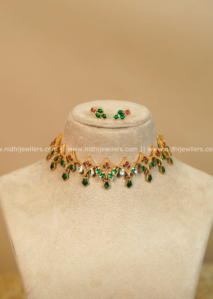 Classic Green Geometric Nagapadam Drop Choker Set - Kalyani