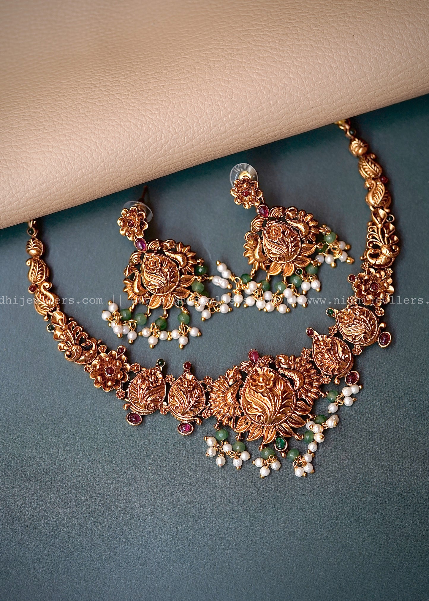 Ganga - non idol necklace