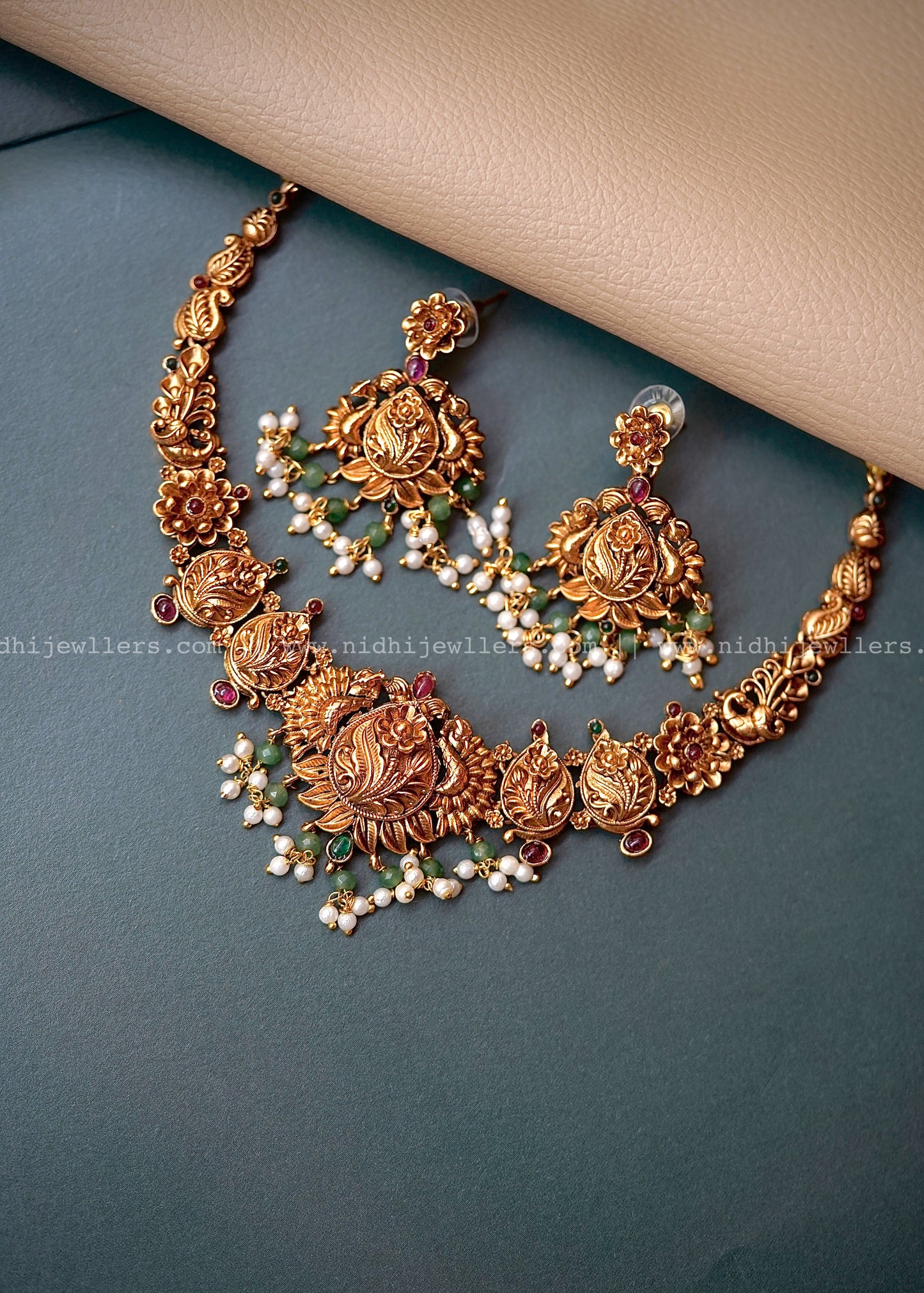 Ganga - non idol necklace