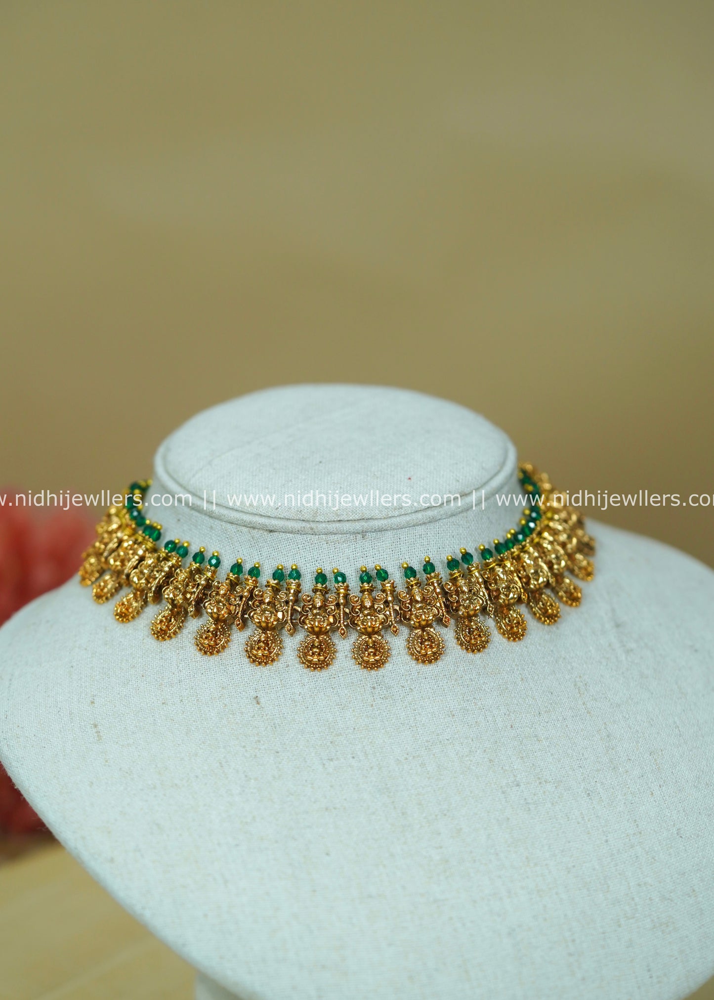 Lakshmi Nakshi Temple Choker Set - Gaytri