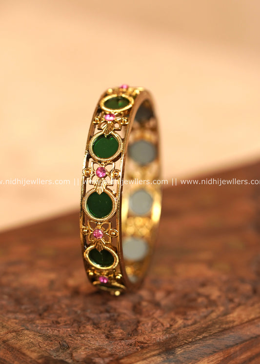 Kerala Palakka Circular Glass and Ruby Bangle - Radhika