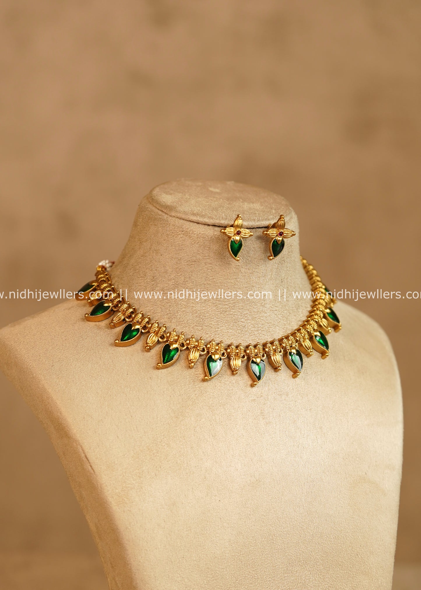 Emerald Green Palakka Mango Choker Set - Punya