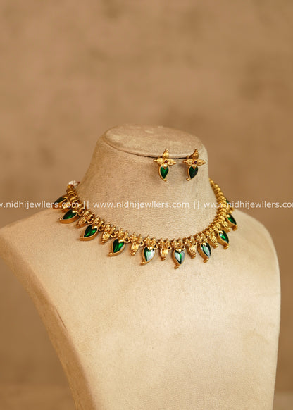 Emerald Green Palakka Mango Choker Set - Punya