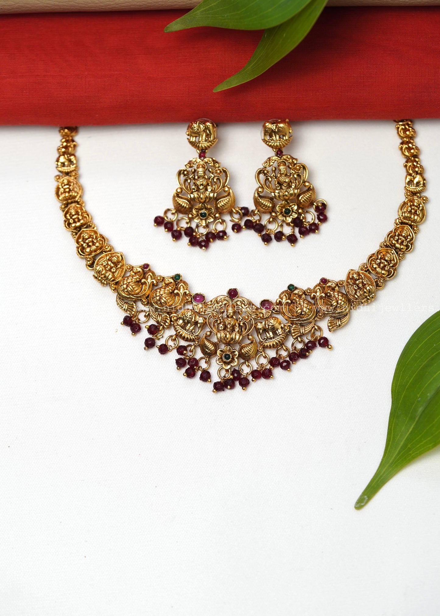 Lakshmi necklace -Mandaram (Maroon)