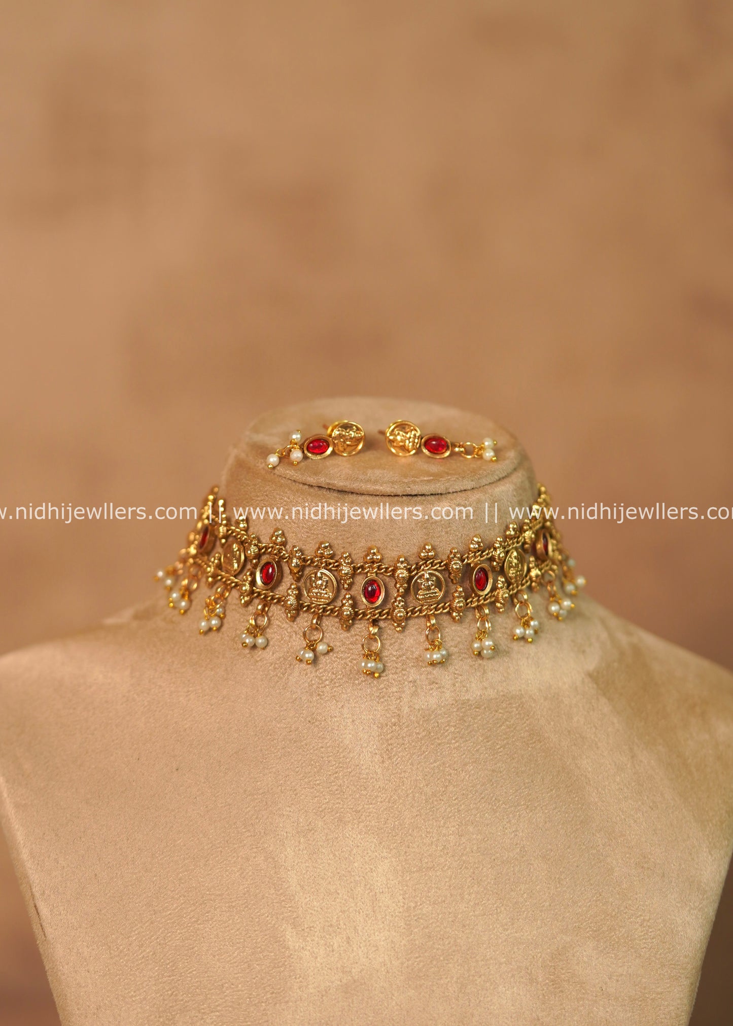 Veena Antique Kasu & Pearl Choker Set with Matching Earrings
