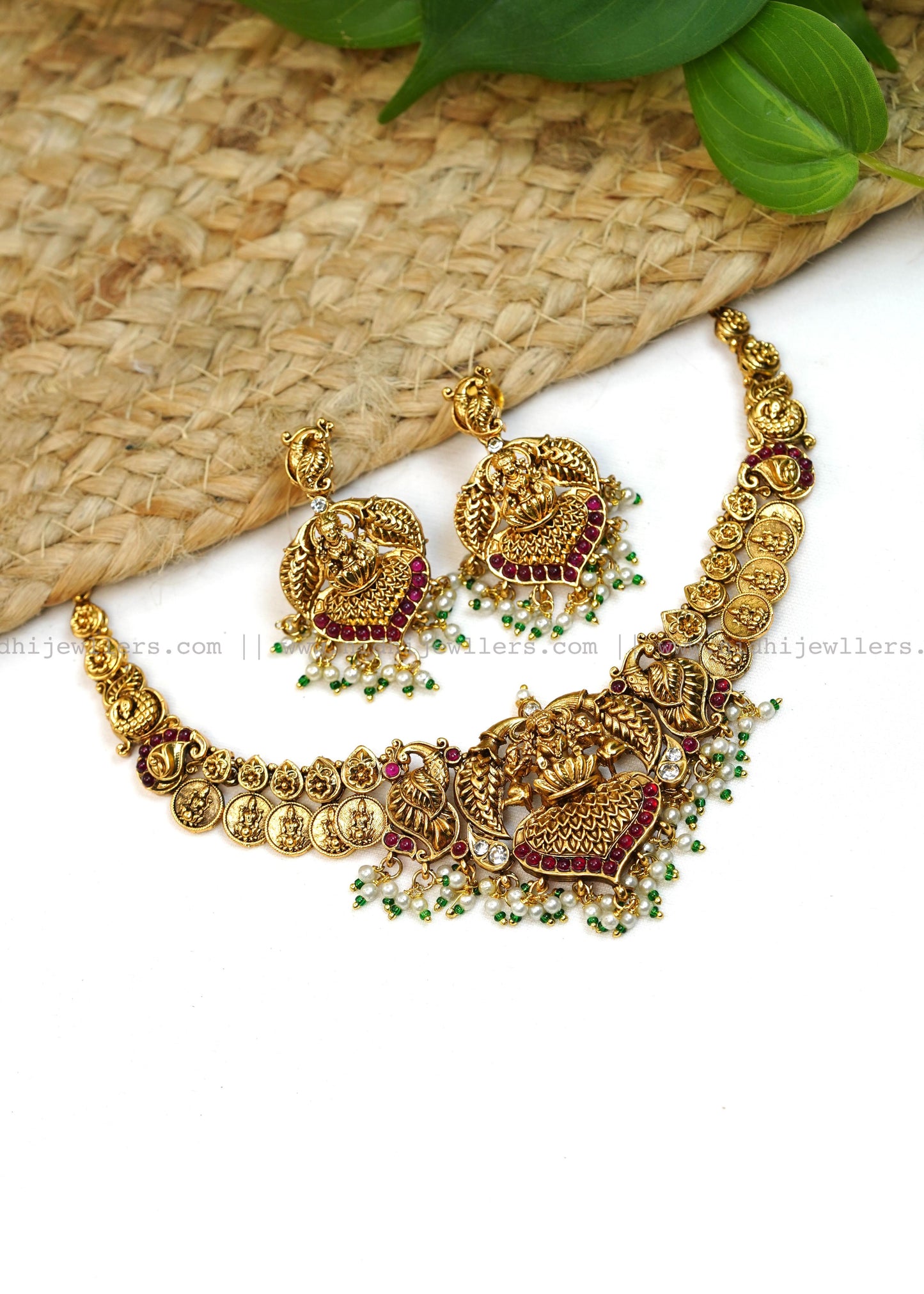 Antique necklace- Sridevi