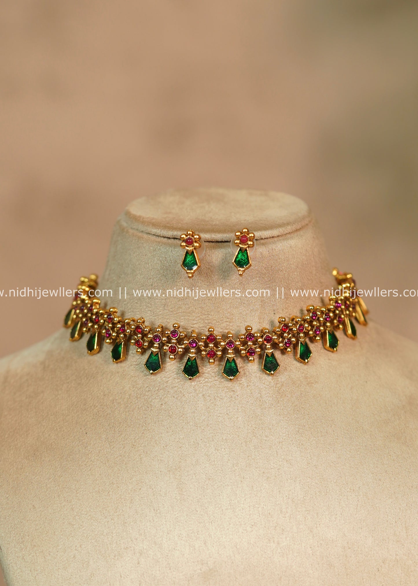 Annie Green Antique Kemp & Emerald Drop Choker Set with Matching Earrings