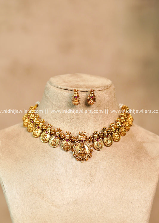 Lakshmi Kasu Choker Necklace Set with Matching Earrings – Seetha