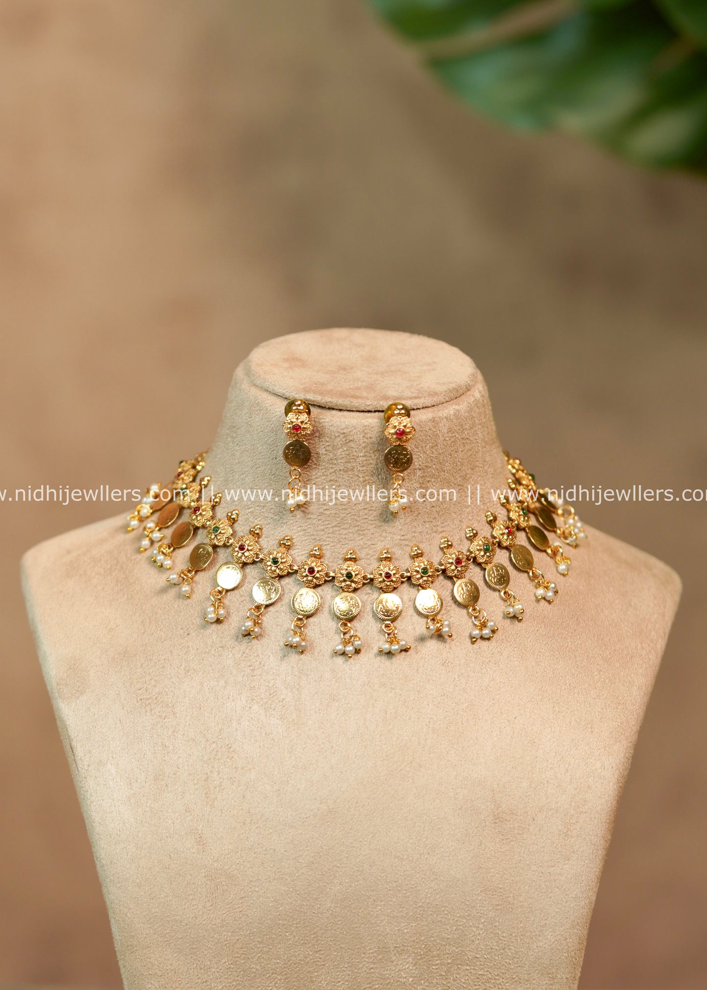 Kasu & Floral Pearl Choker Set with Matching Earrings – Chandra