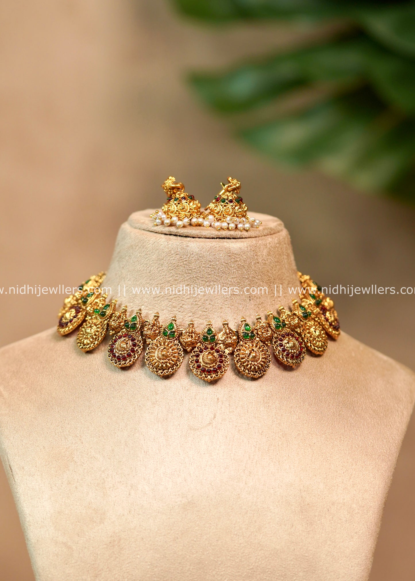 Lakshmi Medallion Kemp Necklace Set with Matching Jhumkas – Pranavi
