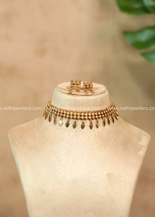 Vaidehi Antique Gold Elakkathali Choker Set with Matching Earrings