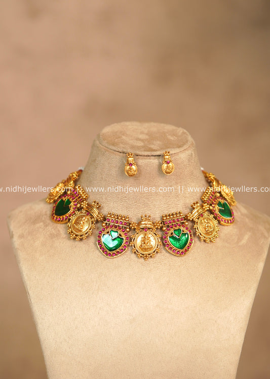 Lakshmi Kasu & Green Palakka Kemp Choker Set with Matching Earrings – Vaibhava
