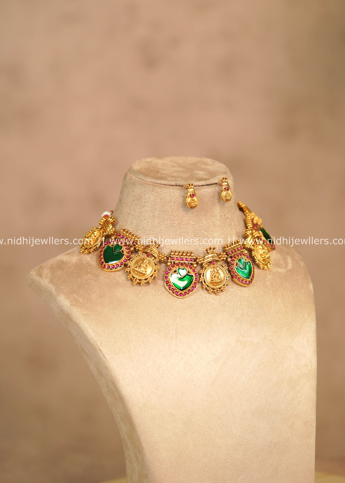 Lakshmi Kasu & Green Palakka Kemp Choker Set with Matching Earrings – Vaibhava