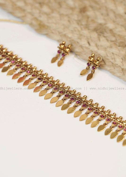 Pre-order  !! Antique Ruby-Bordered Elakkathali Choker Set ET13 (Elakka thali)- !! Dispatch in 15 days
